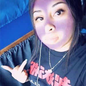 Meet your Posher, Alyssa